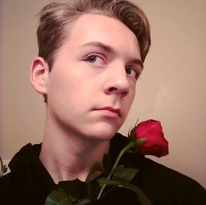 Meet your Posher, Evan